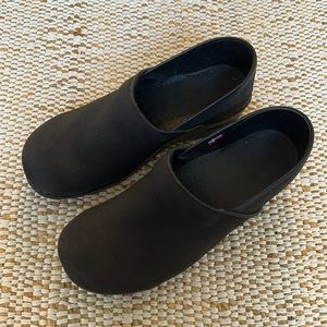Sanita black clogs size 41